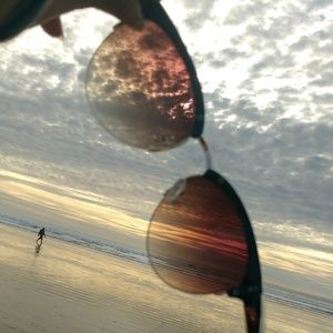 Meet your Posher, Ally